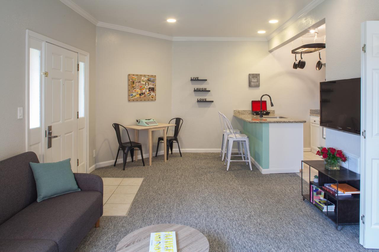 Cloverleaf Suites Μπατόν Ρουζ Εξωτερικό φωτογραφία