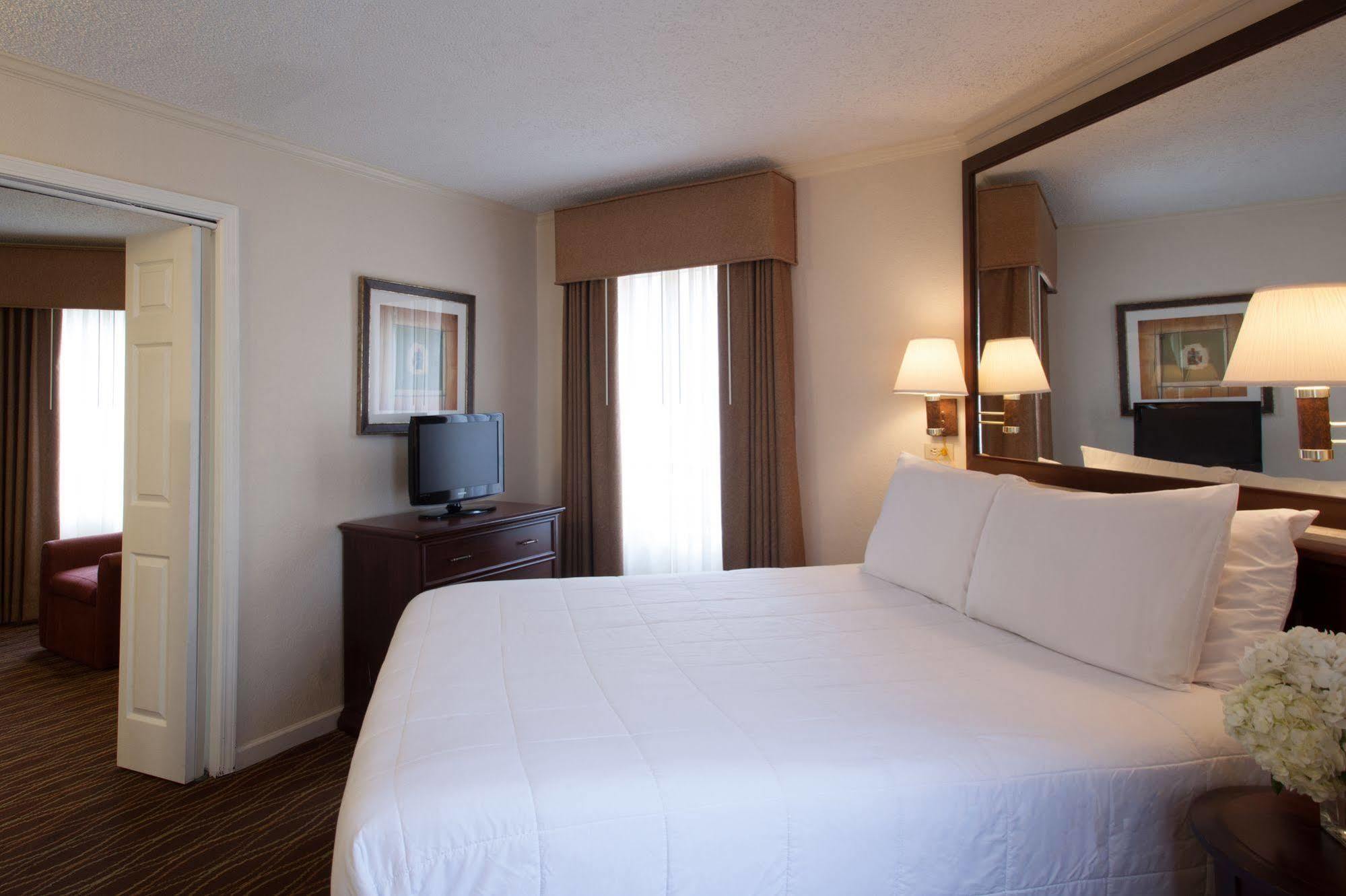 Cloverleaf Suites Μπατόν Ρουζ Εξωτερικό φωτογραφία